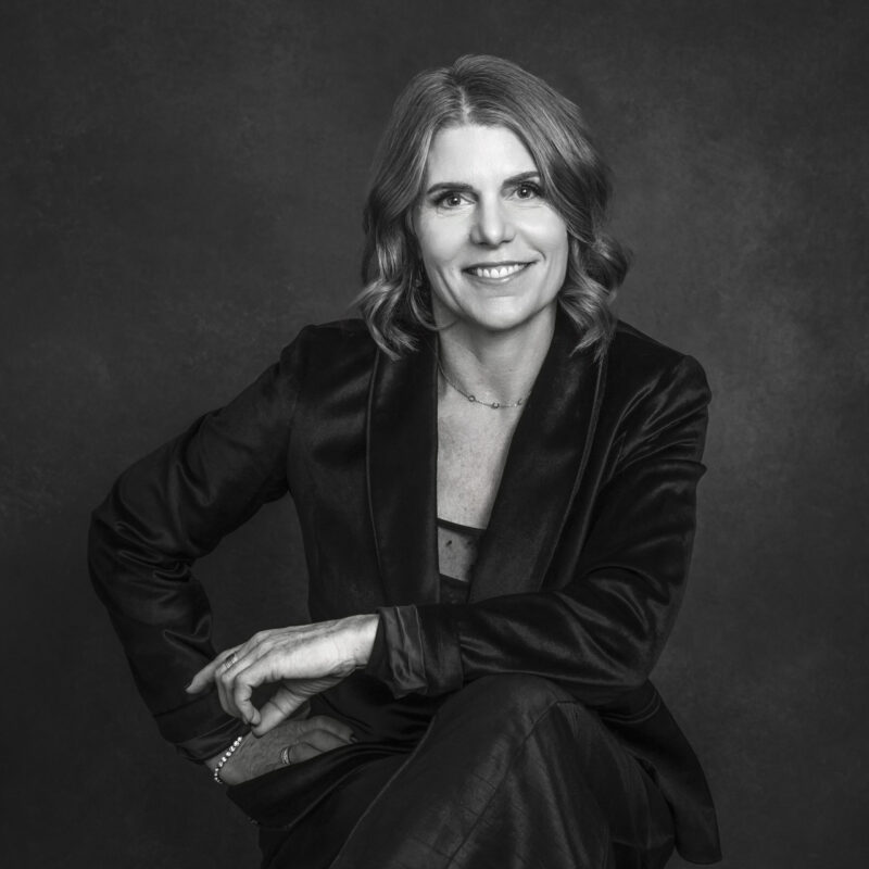 Sue Ashton, Calgary mortgage broker